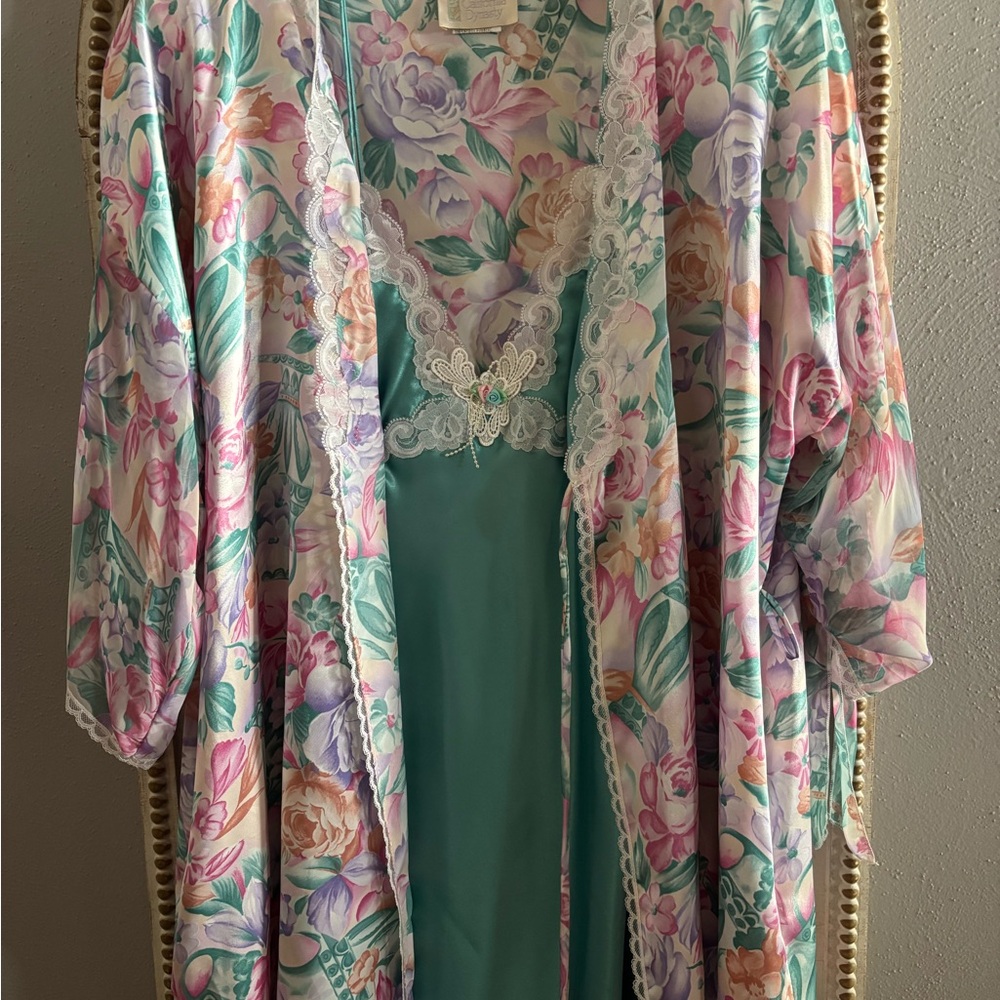Vintage neglige and robe set L